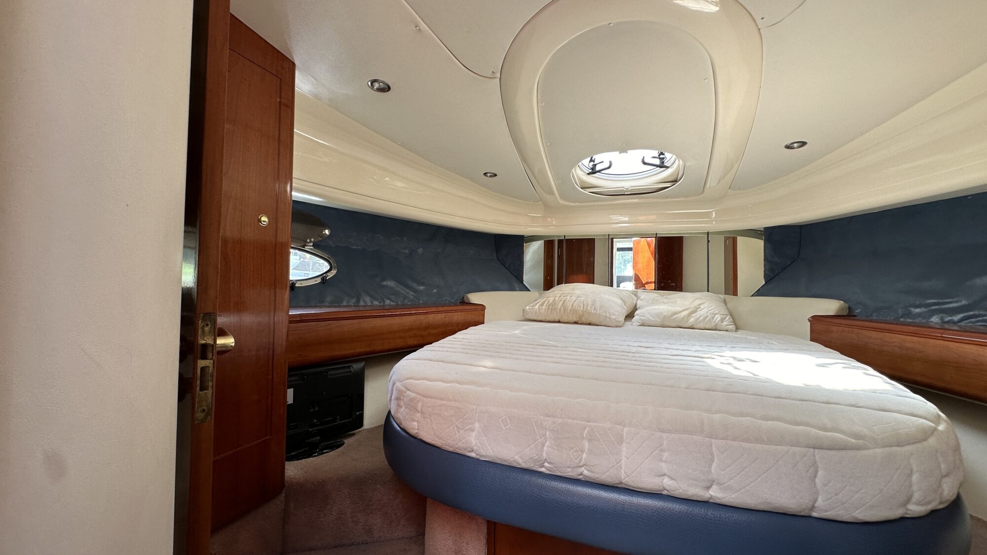 Fairline Phantom 40 Flybridge