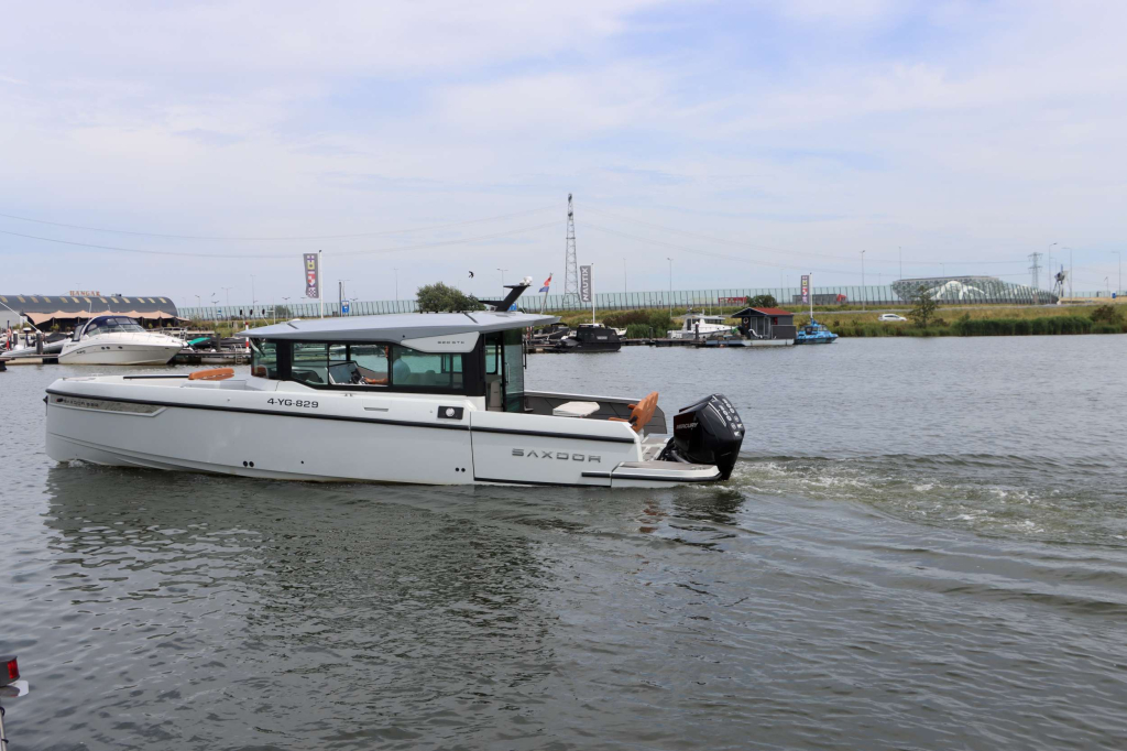 Saxdor Yachts 320 GTC