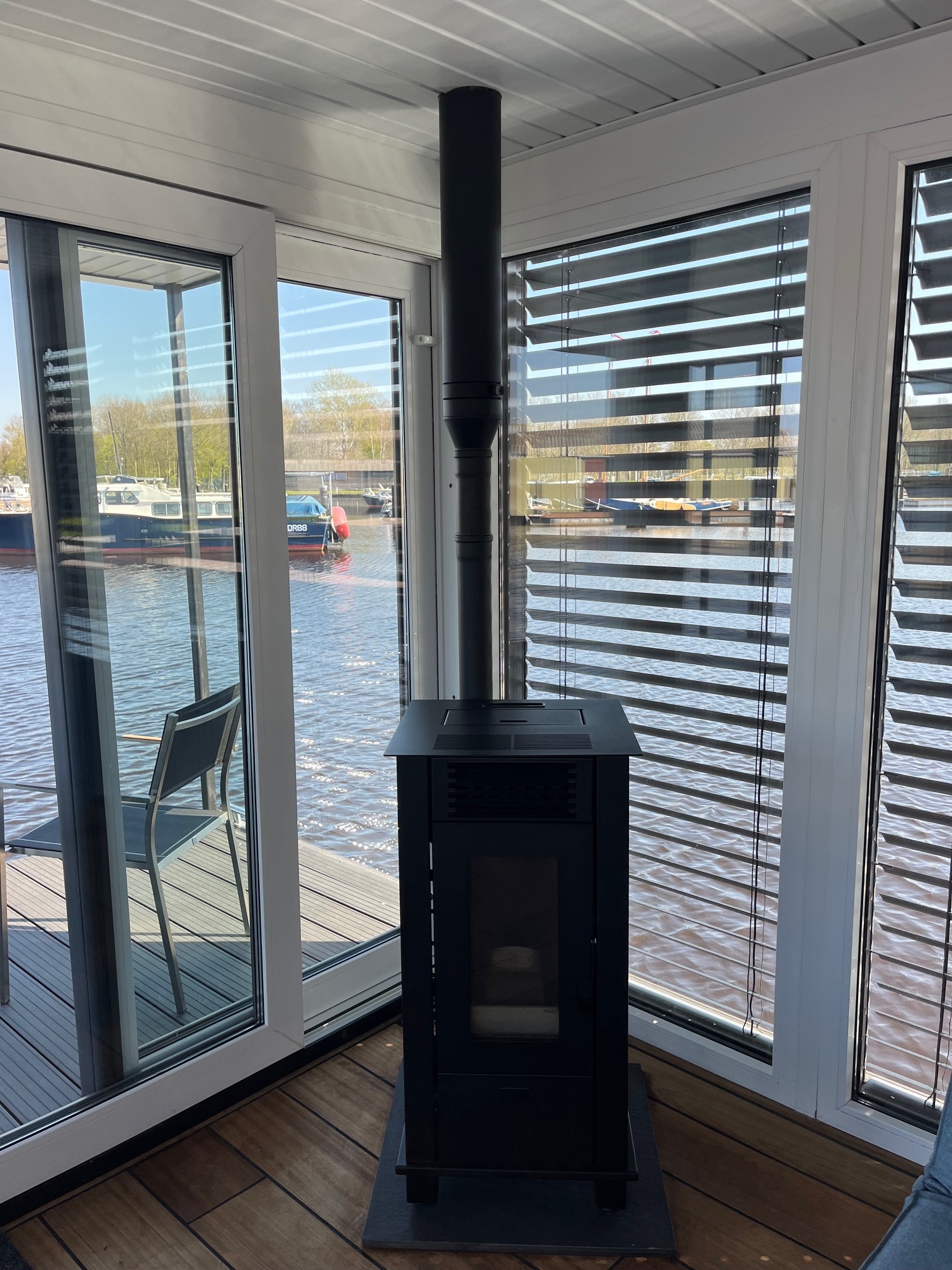 Dock 25 Houseboat 16 X 5 (met Ligplaats)