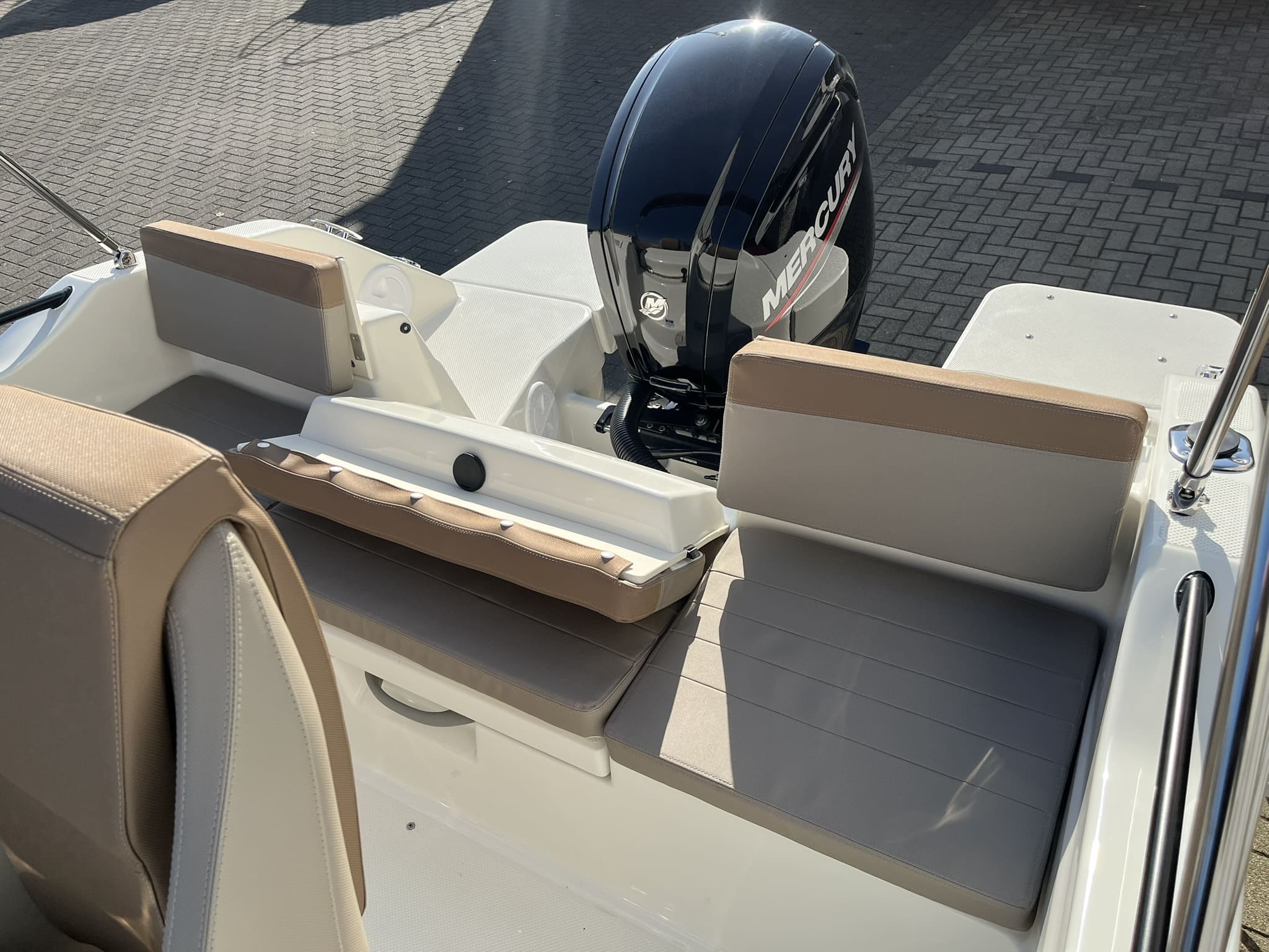 Quicksilver 555 Open