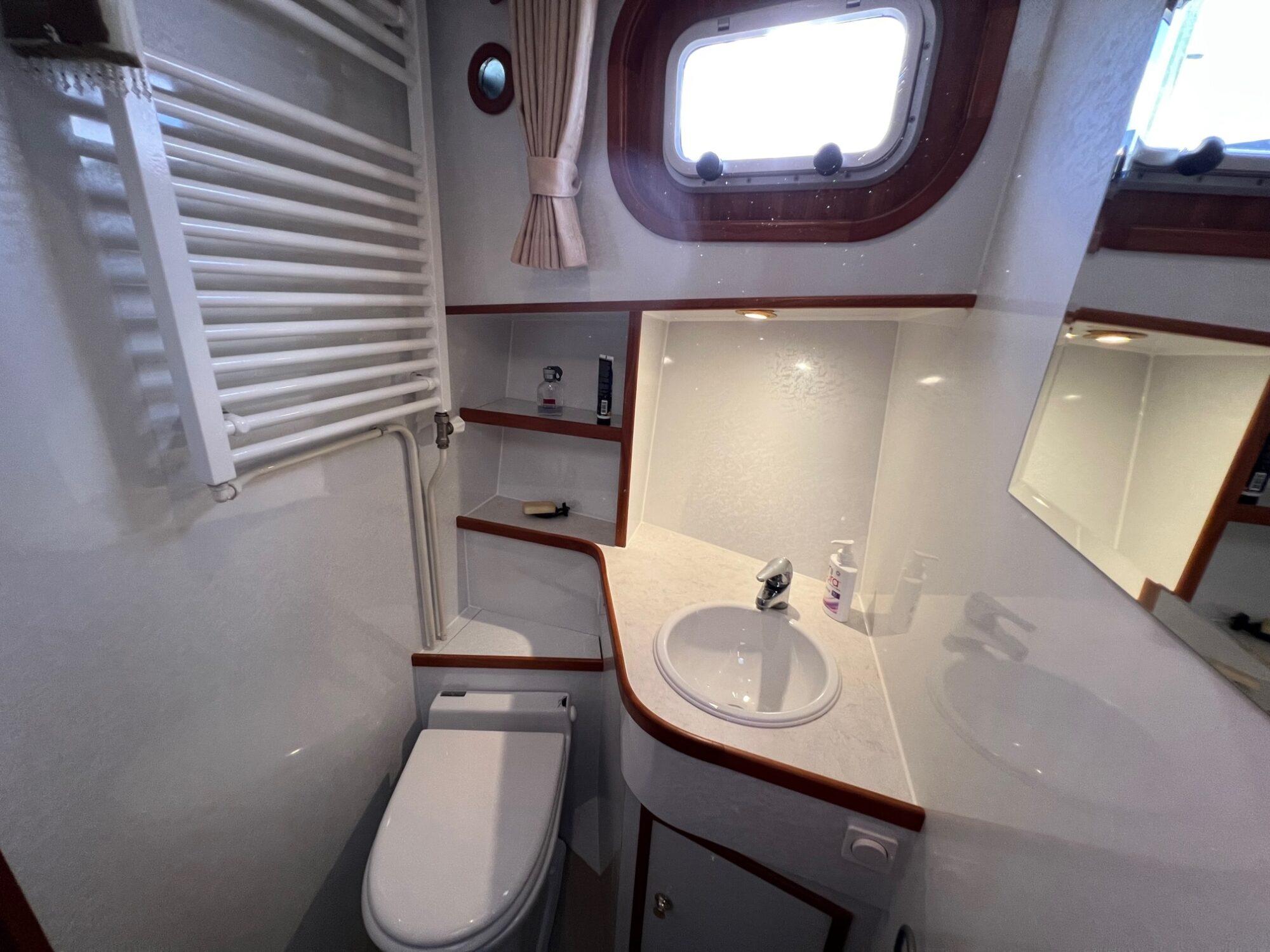 Alm Alm Spitsgatkotter 12.80 AK Cabrio