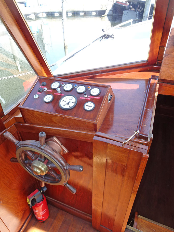 Bakdeksalonkruiser 11.20