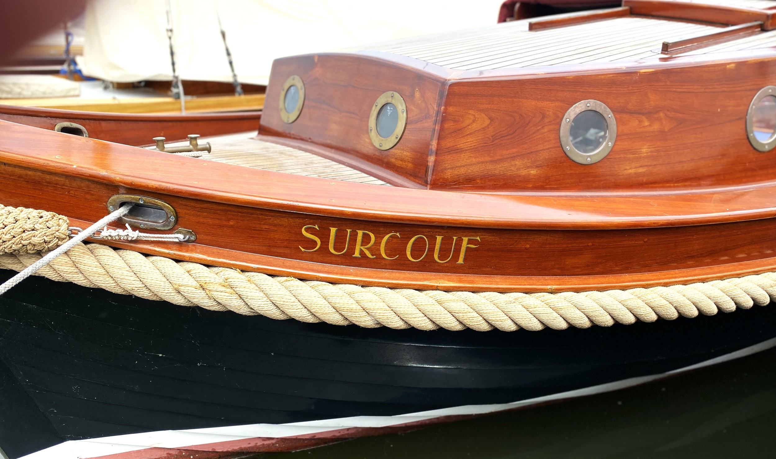 Scherpel Kajuitsloep Teak/ Mahonie