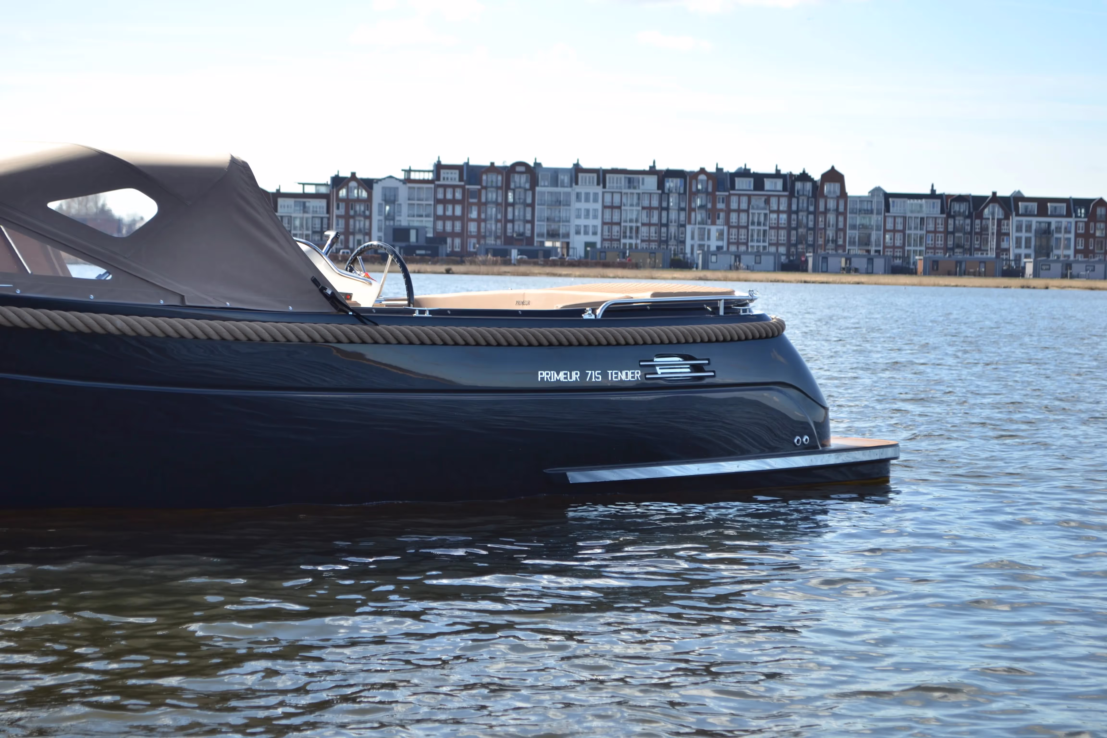 Primeur 715 Tender