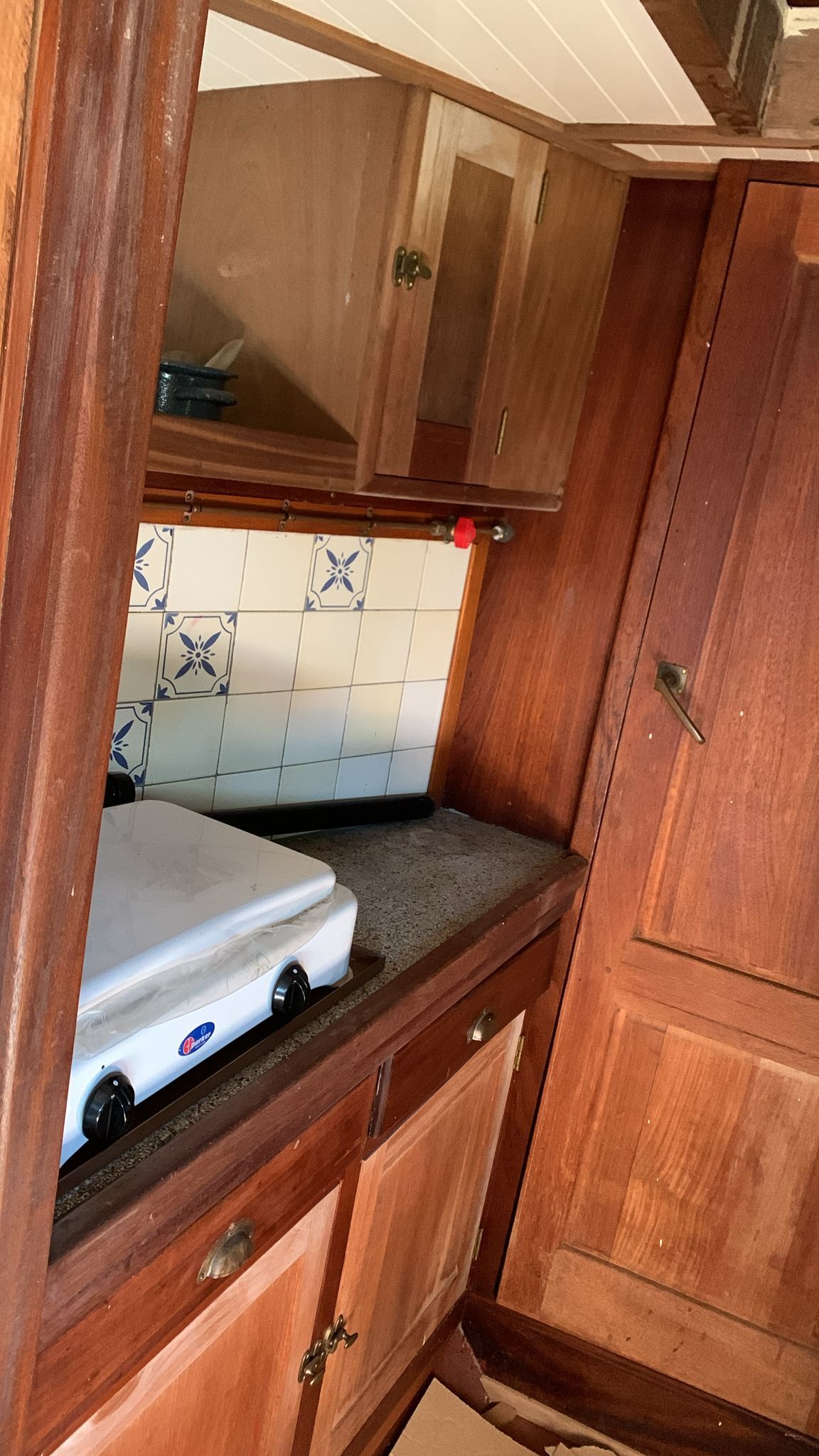 Bakdeksalonkruiser 9.00