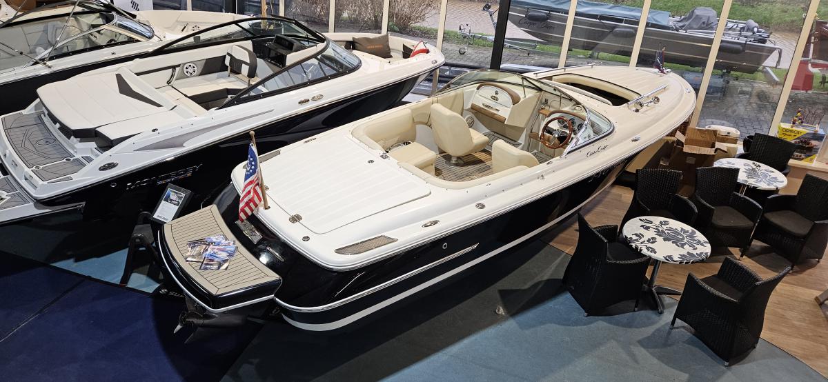 Chris Craft 22 Lancer Rumble
