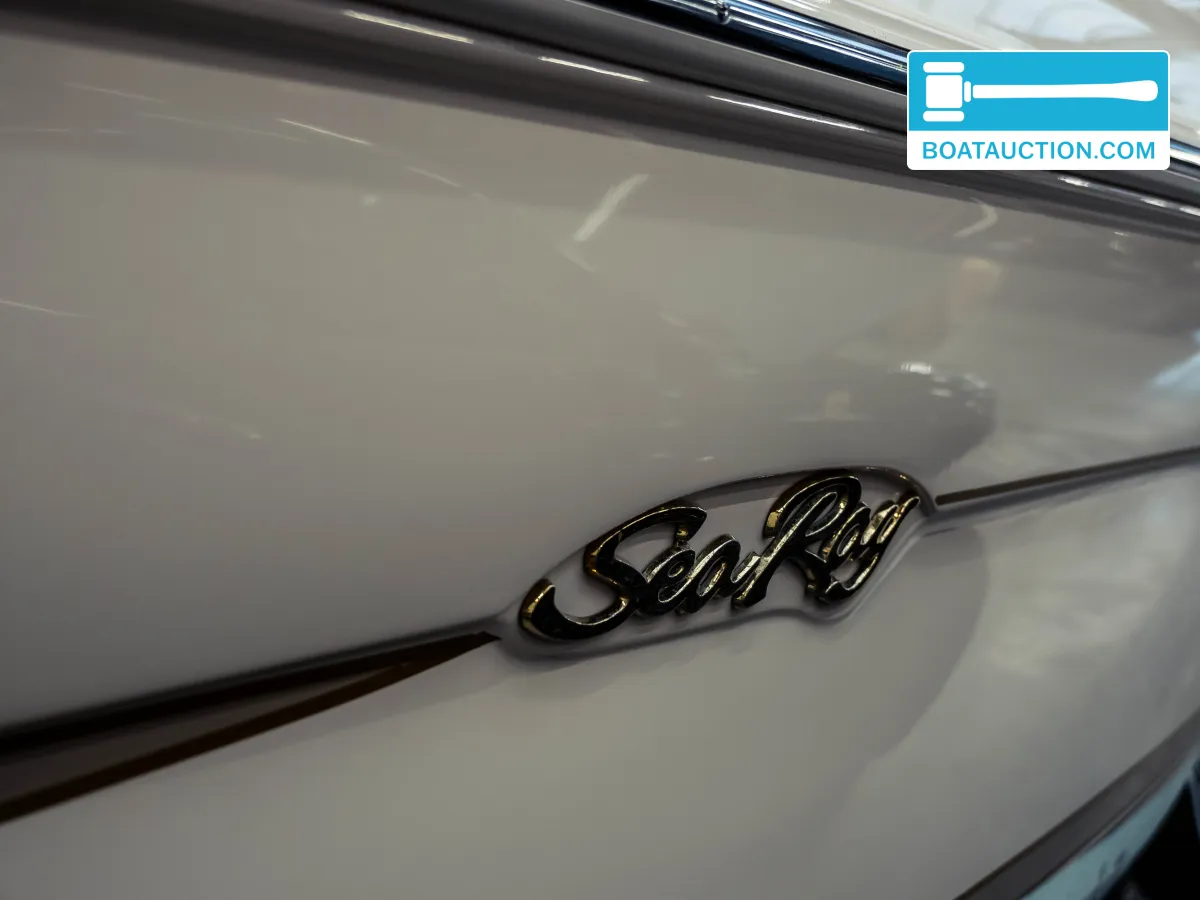 Sea Ray 200 Signature