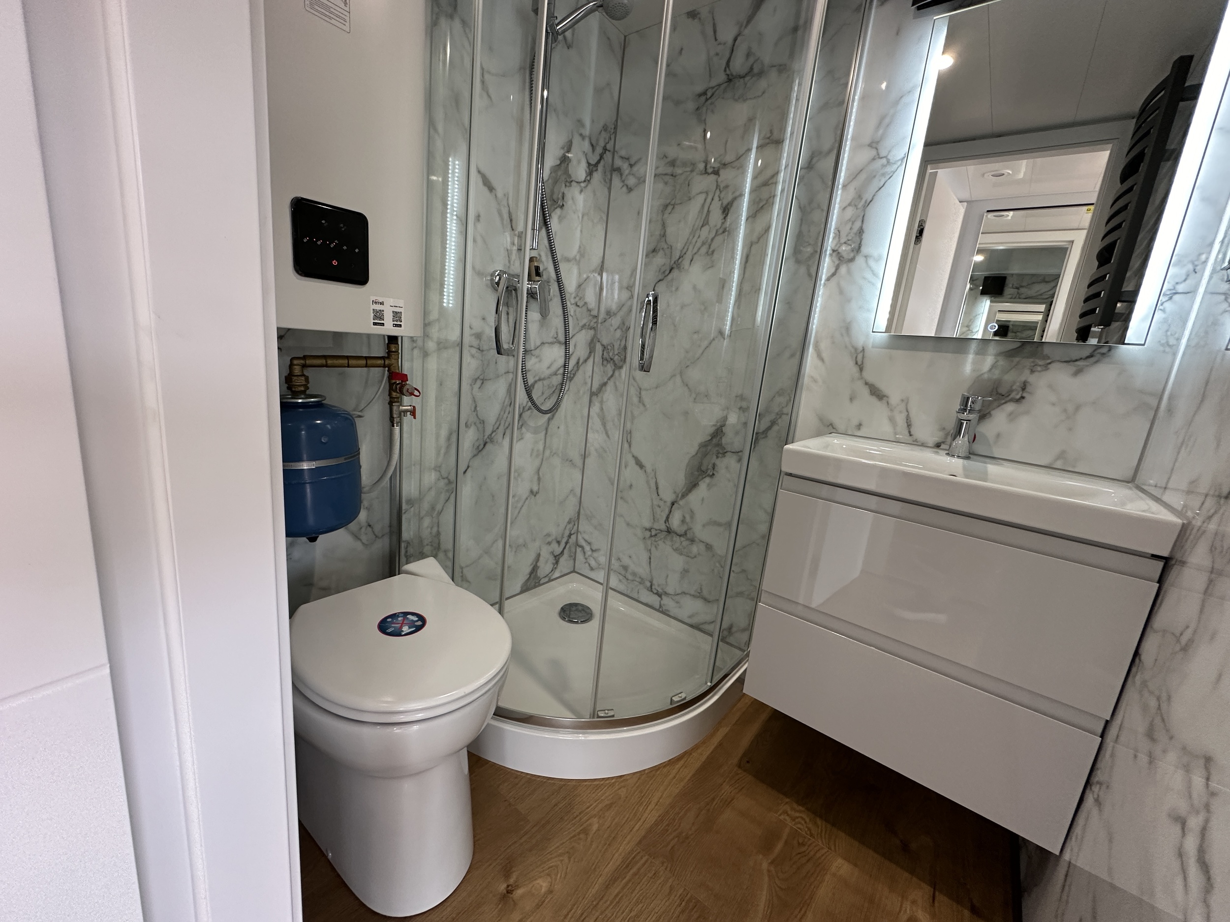 La Mare Houseboat Canalboat 4 (STB4.0) Direct Leverbaar