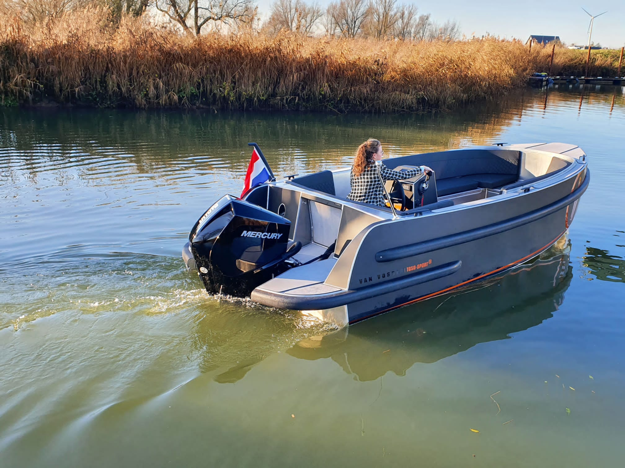 Van Vossen AANBIEDING -  Tender 650 sport R met Mercury 225 pk V6!