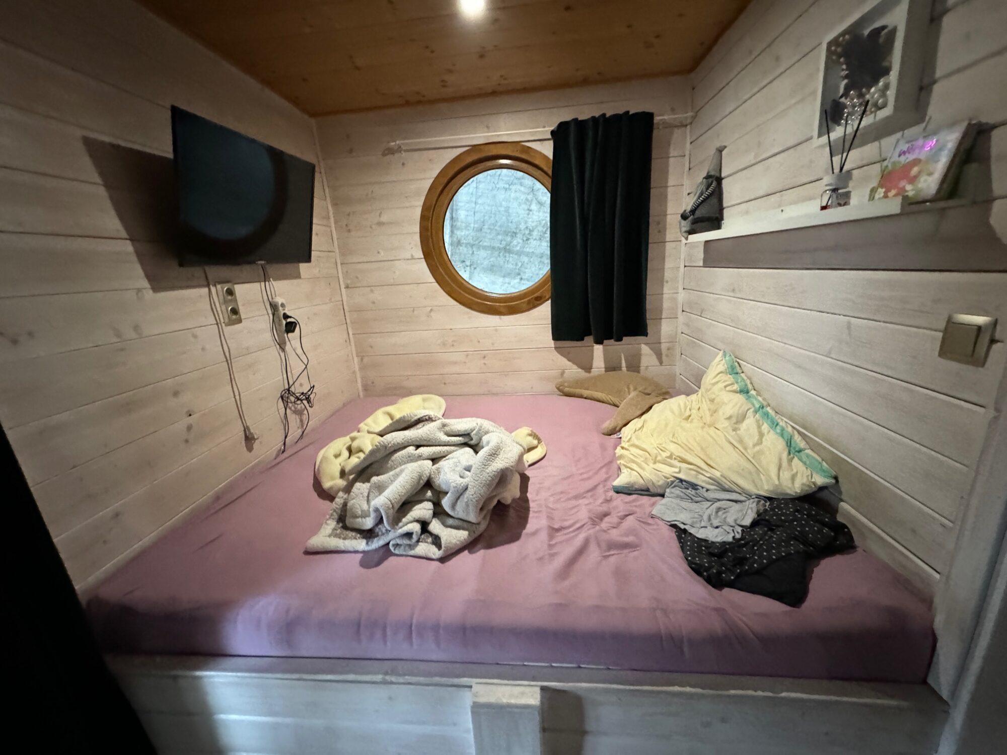 H2O Boats Houseboat 12.50