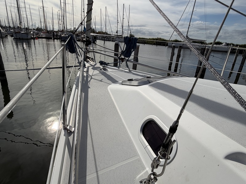 Catalina 320