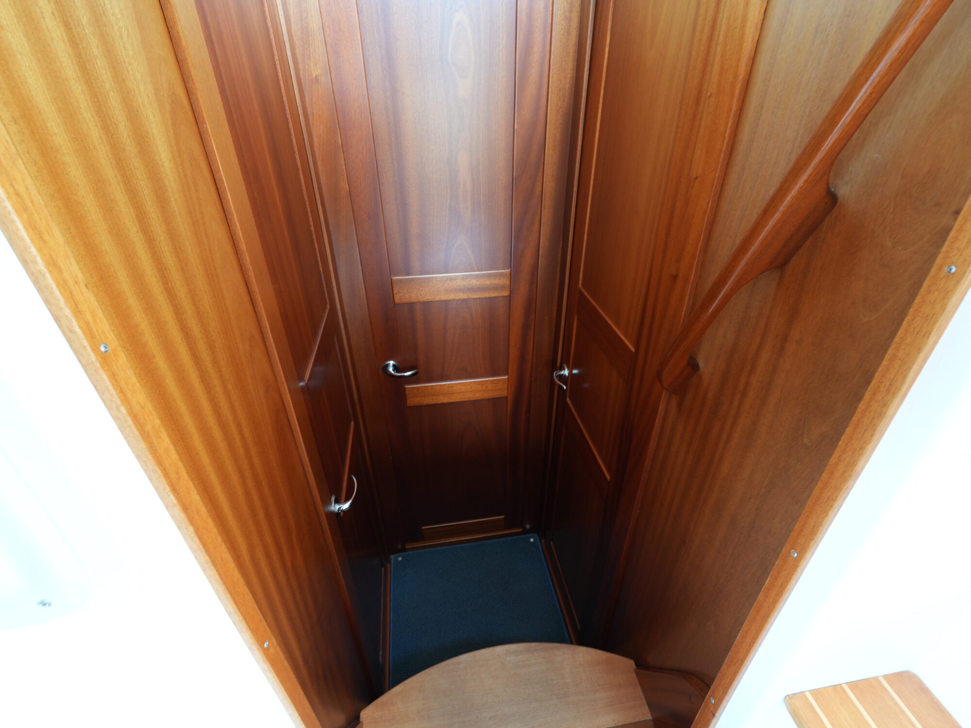 nimbus 380 Commander