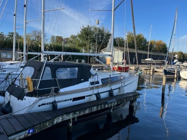 Bavaria 33 Cruiser
