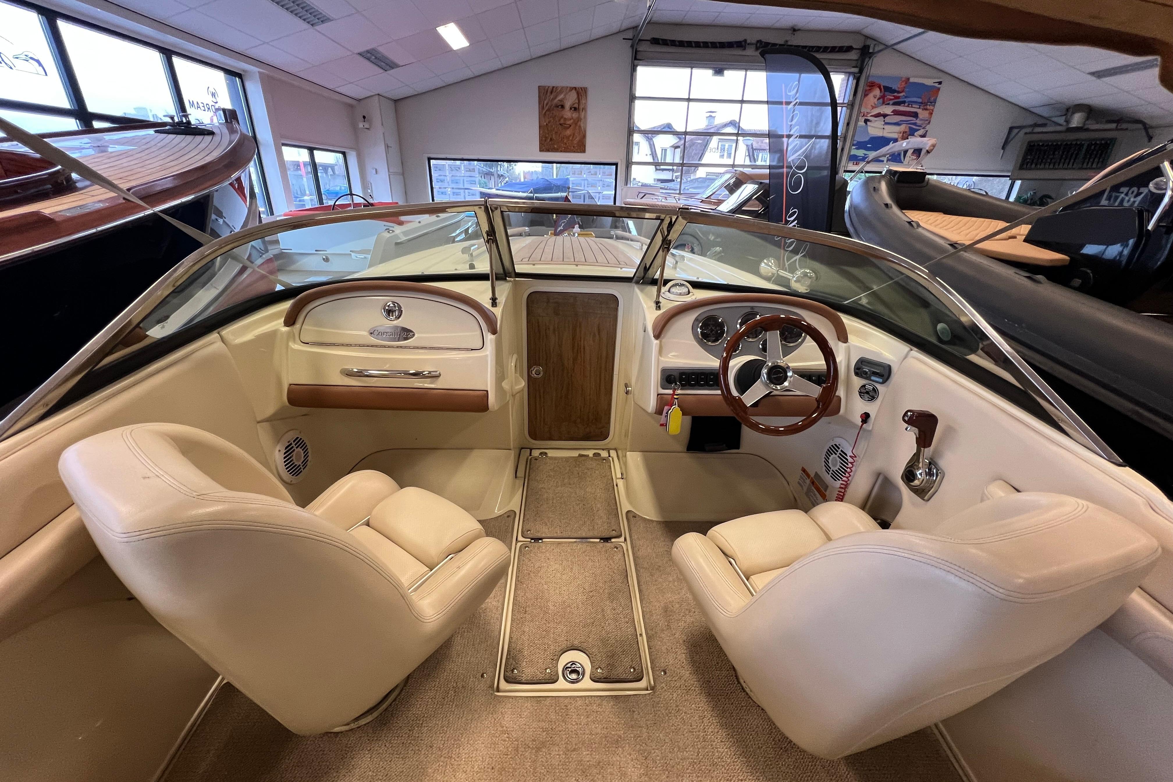 Chris-Craft Corsair 22