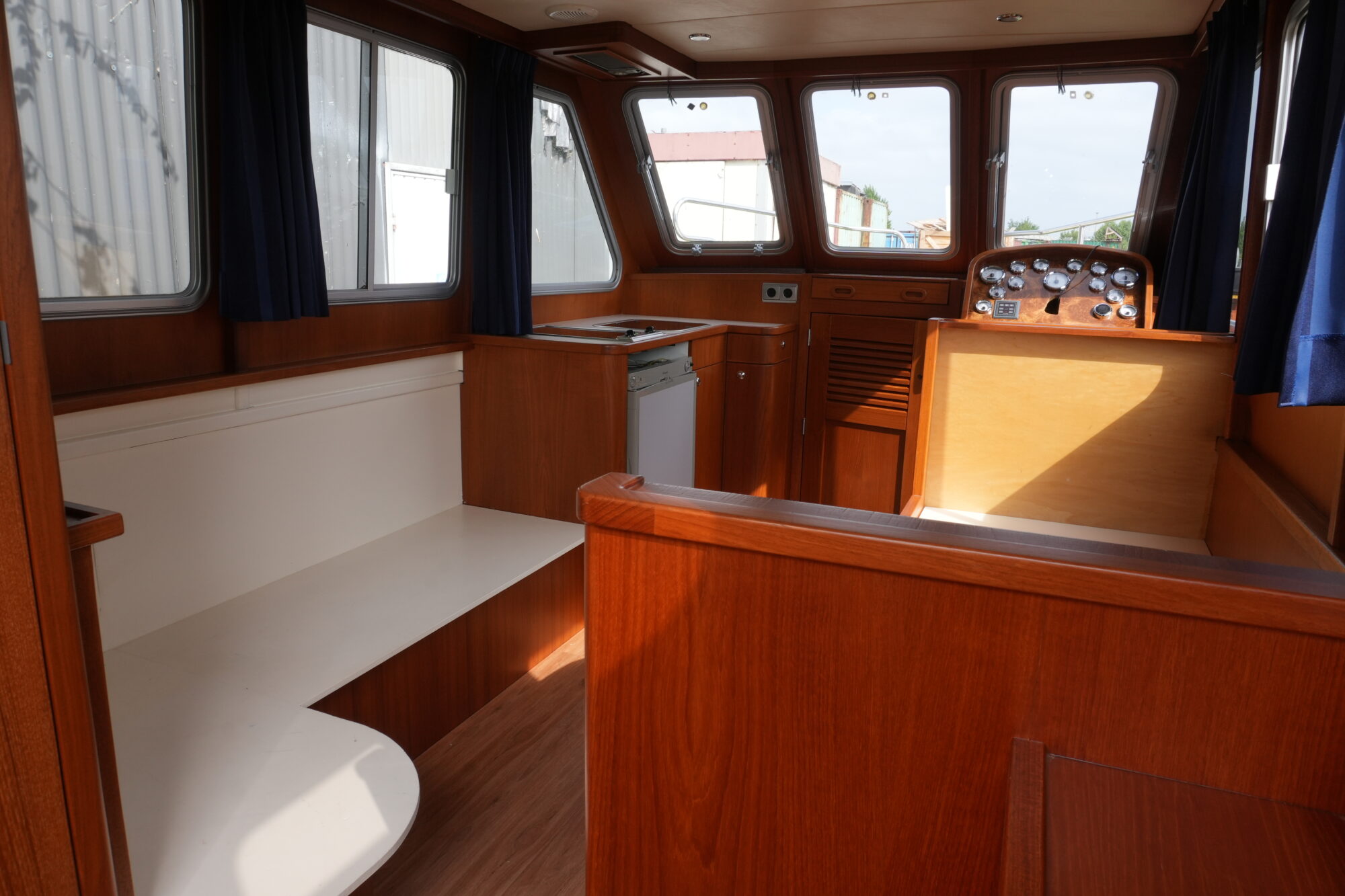 Casco 11.00 OK Flybridge