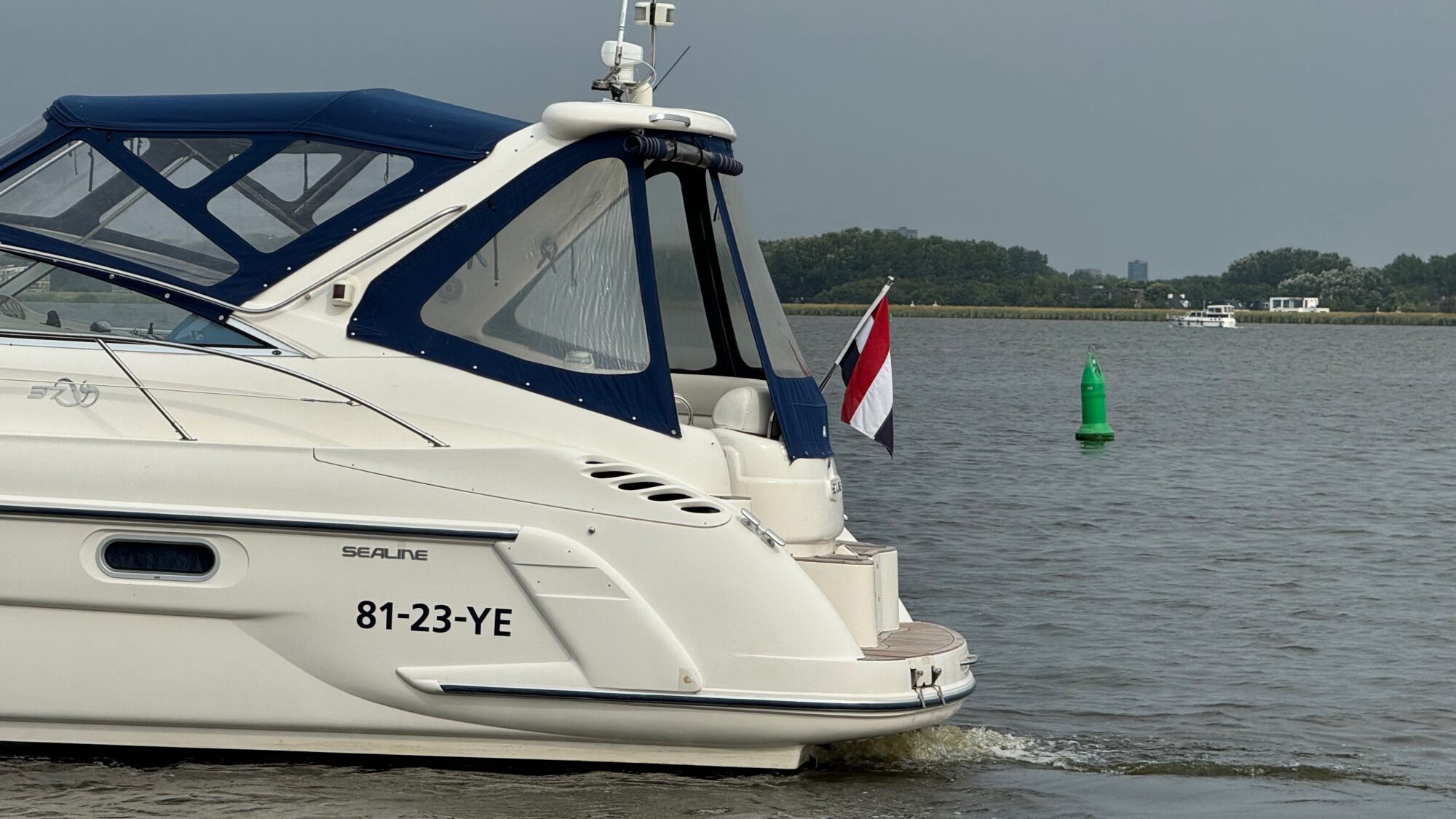 Sealine S37