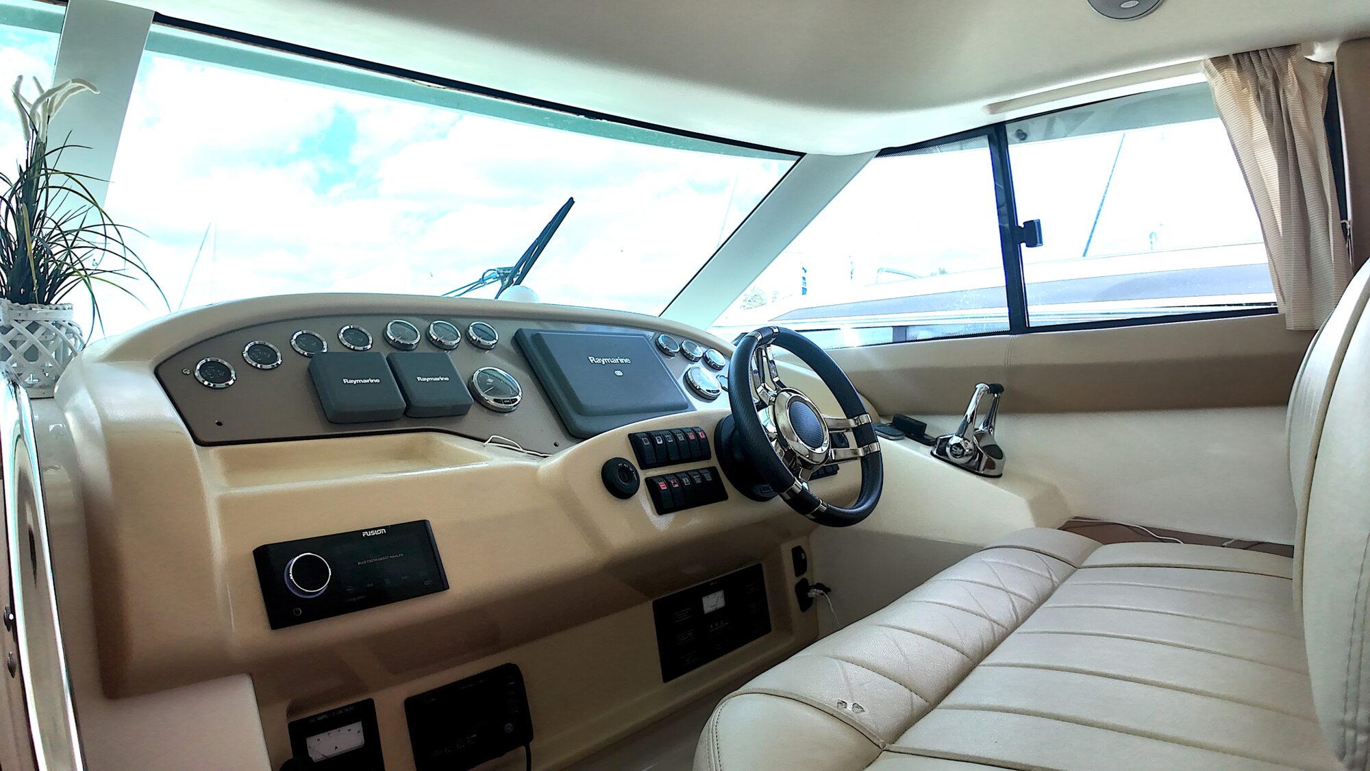 Jeanneau Prestige 42 Flybridge