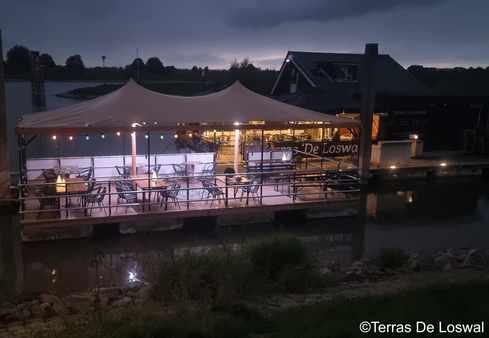 Drijvend Restaurant Houseboat