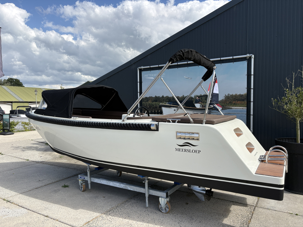 Meersloep 600 + 50pk + Boegschroef