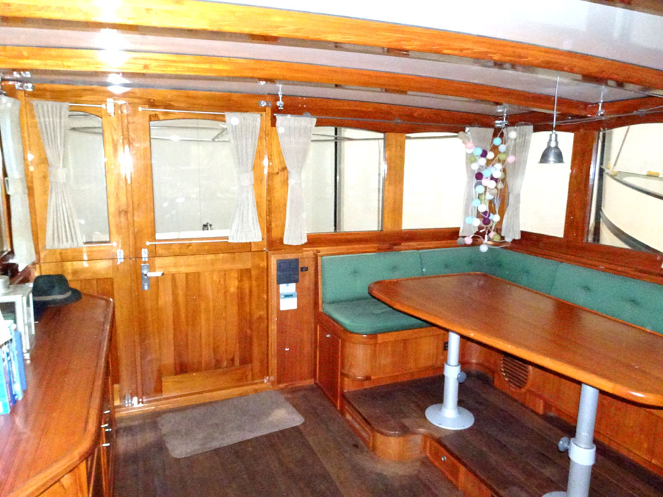 Luxe Motor Cruise 19.75