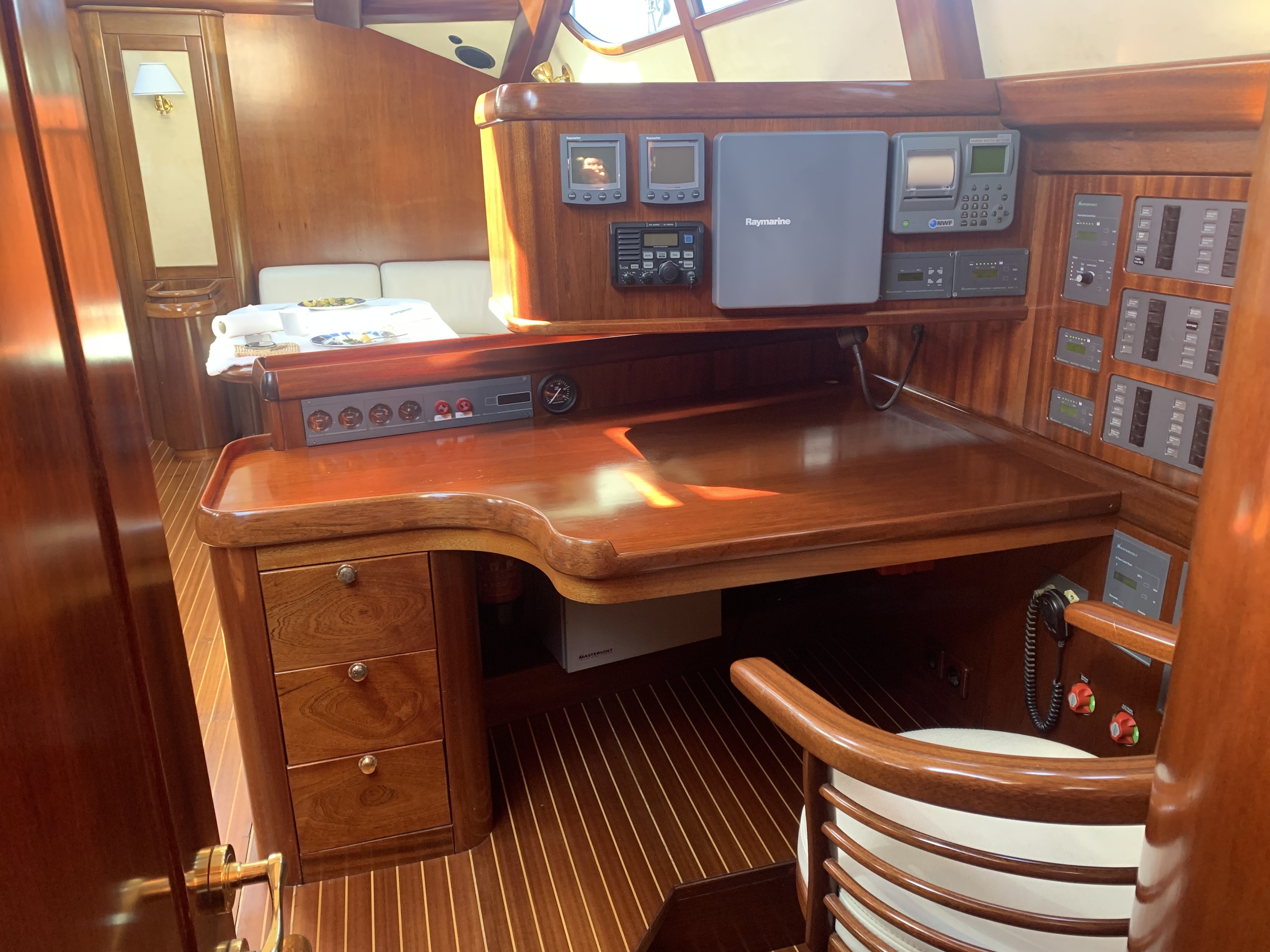Lagoon Royal Classic 66