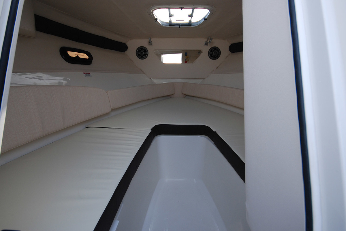 Sea Ray Sun Sport 250