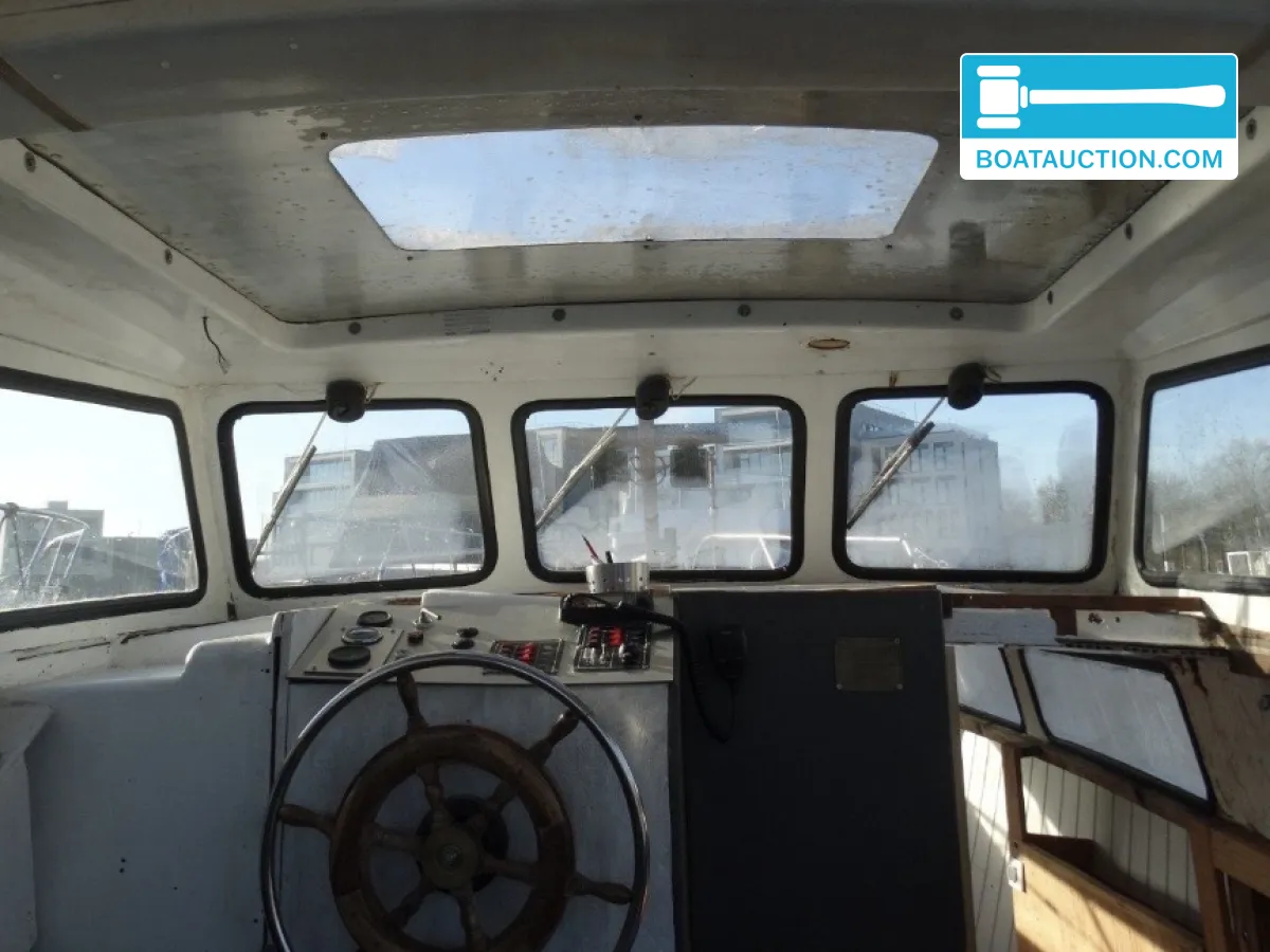 Motorboot 900