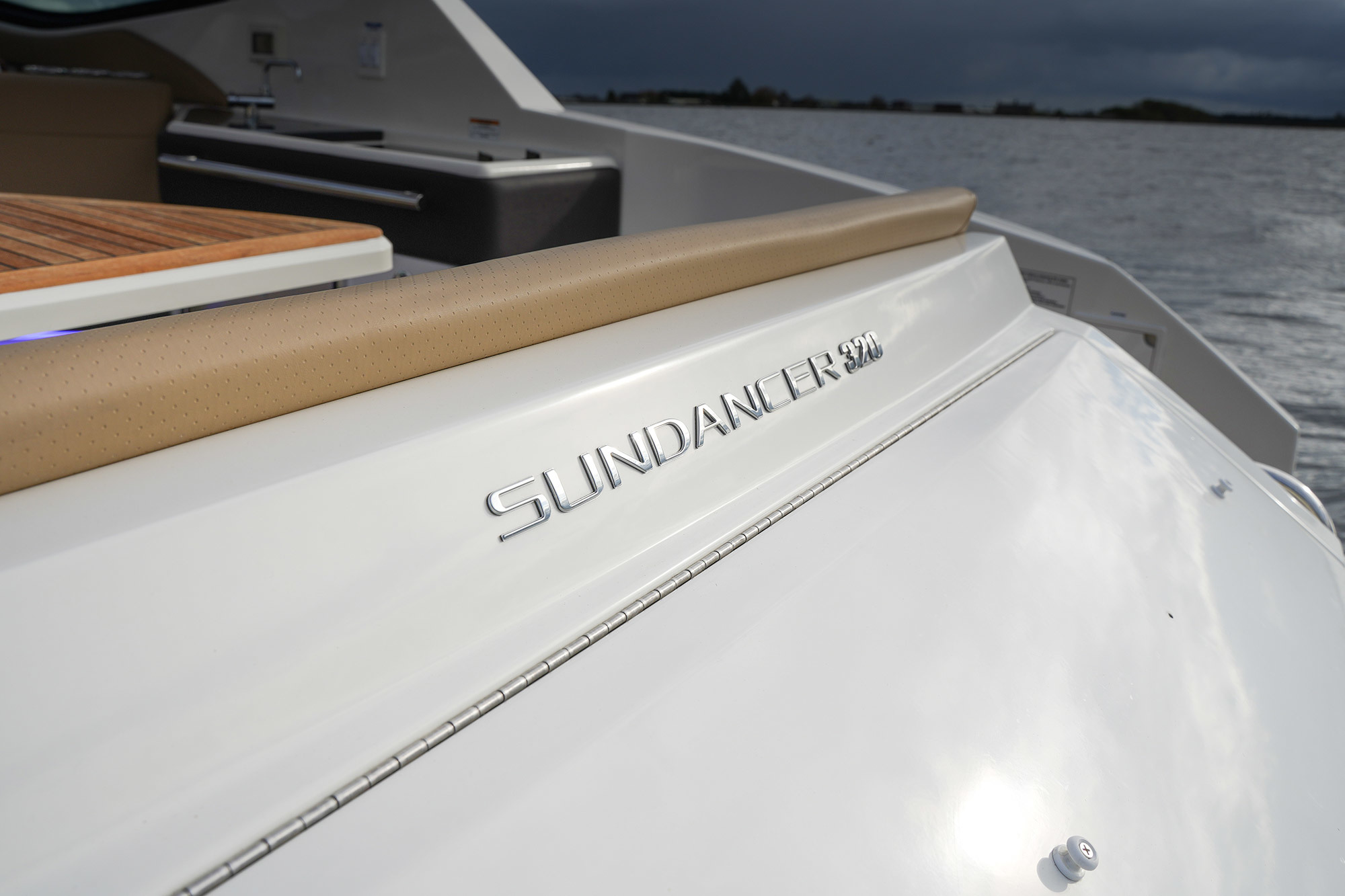 Sea Ray Sundancer 320