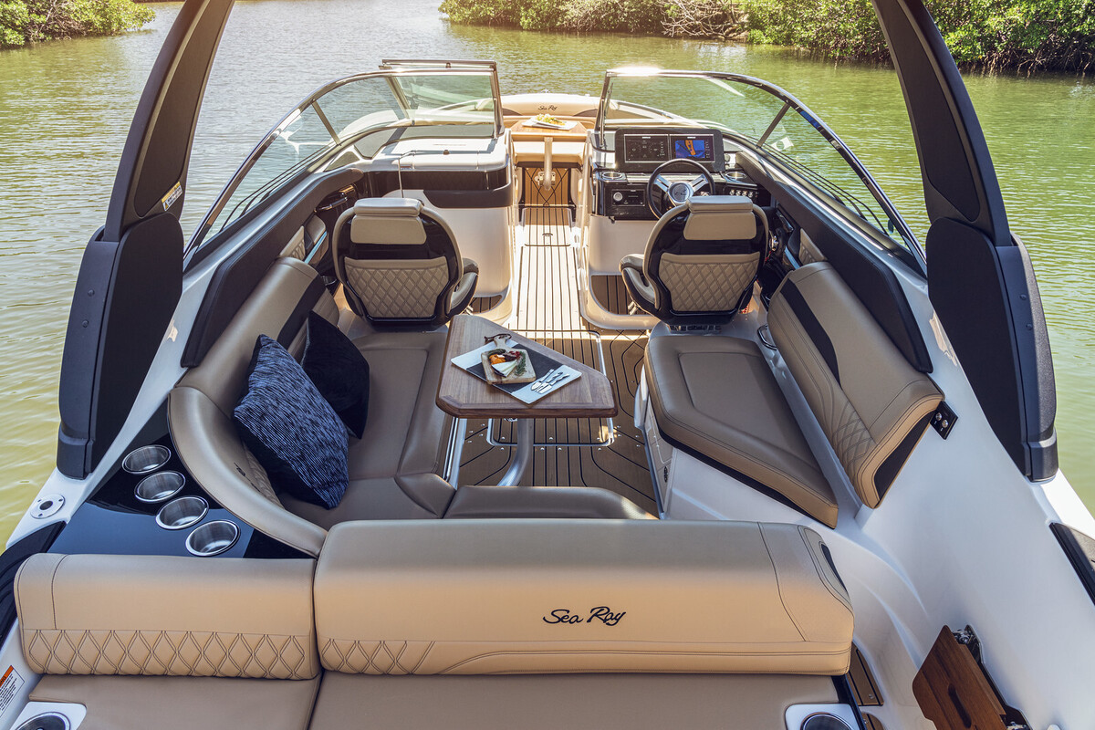 Sea Ray SLX 260 MY2025