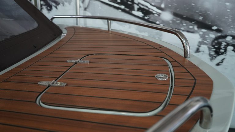 Primeur 710 tender met 60 Pk PROEFVAREN 12 & 13 SEPTEMBER