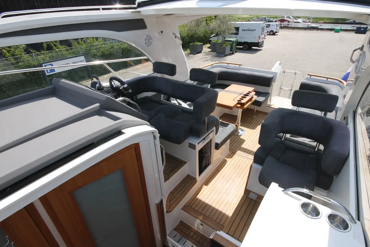 Marex 310 Sun Cruiser
