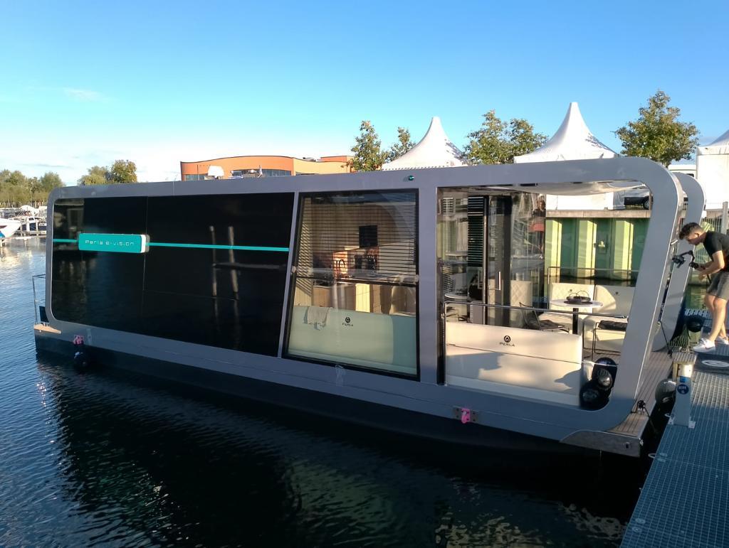 Perla Houseboat E-vision 42