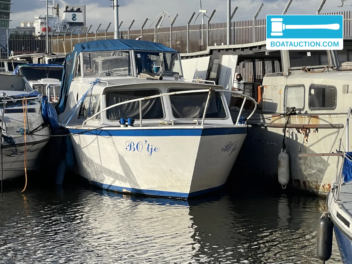 Motorboat 900 hoofdfoto: 1