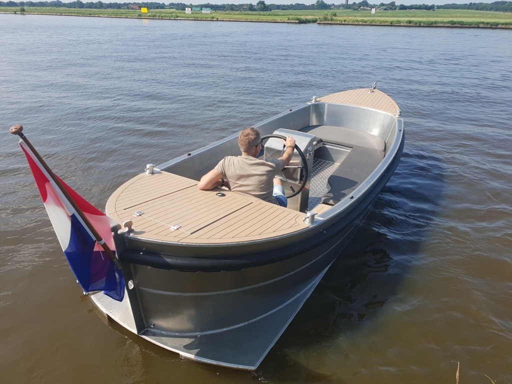 Van Vossen VanVossen Sloep 550