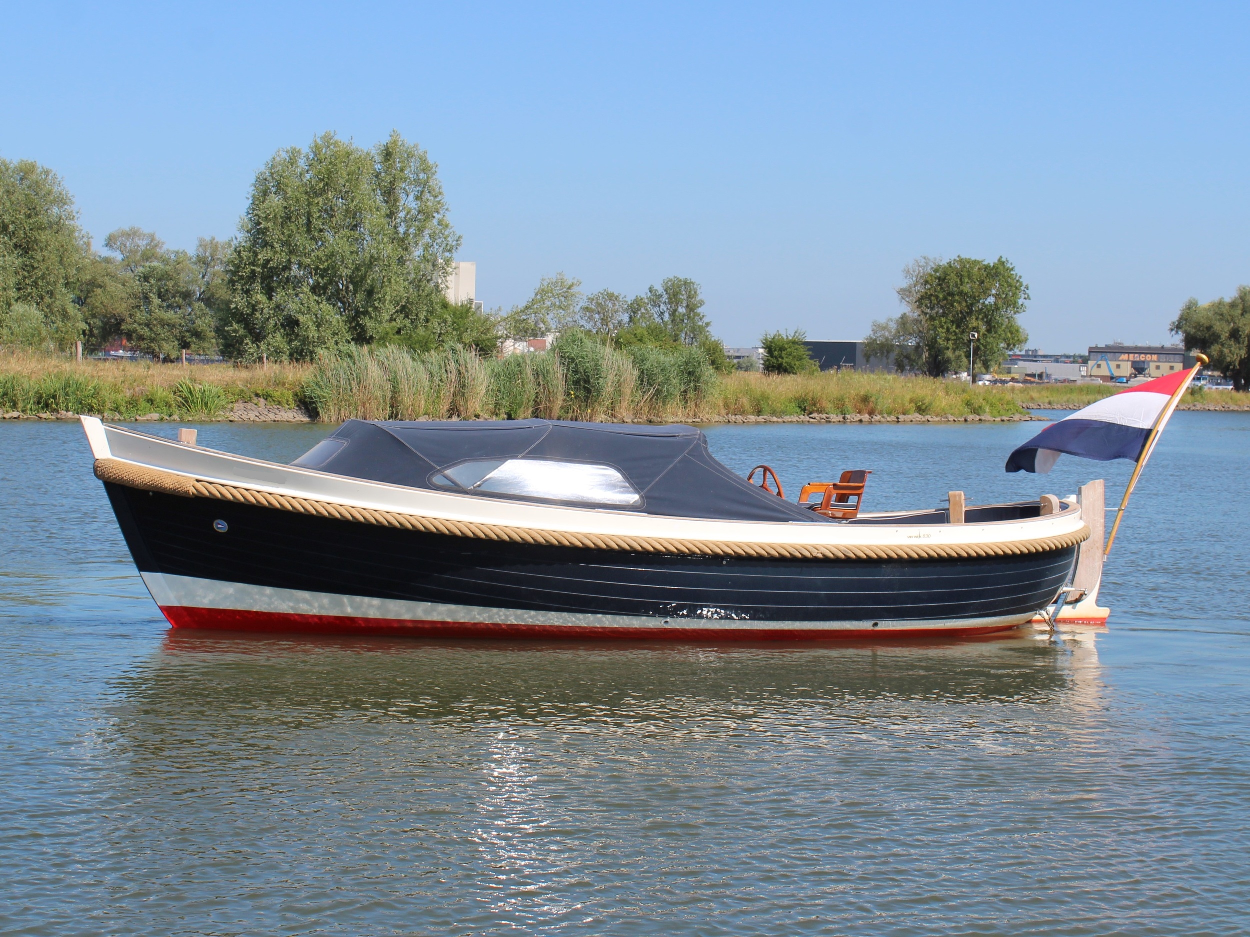 Van Wijk 830 hoofdfoto: 1