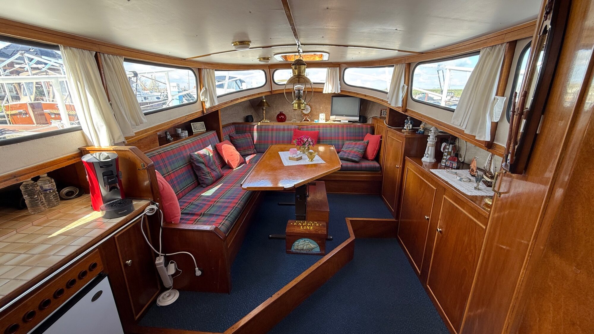 Amulet Vlet 10.00 OK AK