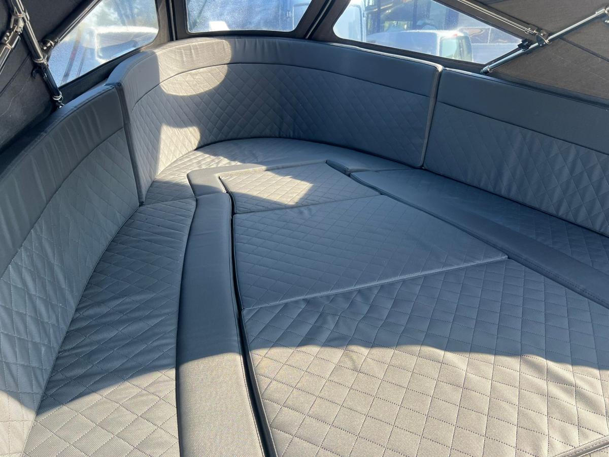 Maxima 650 Flying Lounge met boegschroef