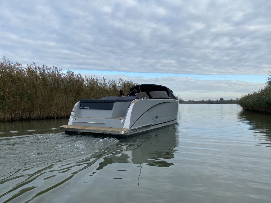 Maxima 840