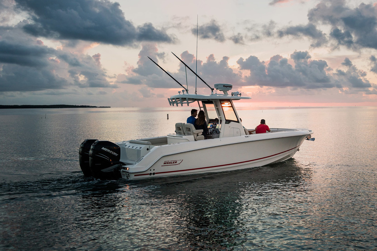 Boston Whaler 280 Outrage