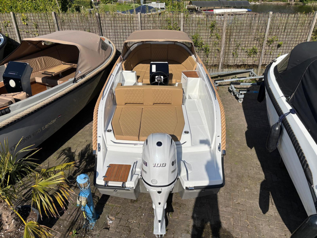 Topcraft 627 tender Yamaha 100pk DEMO