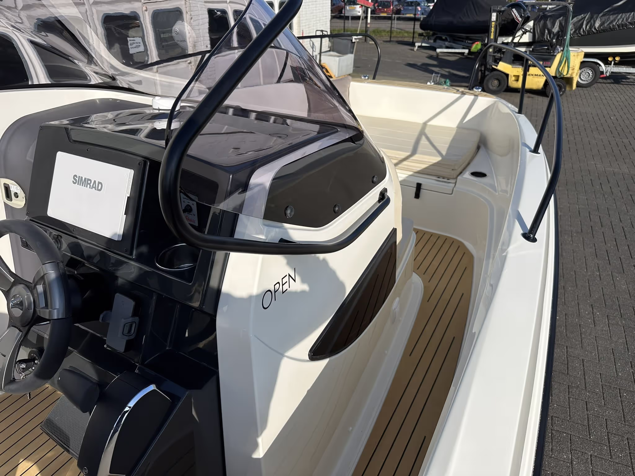 Quicksilver 705 Open