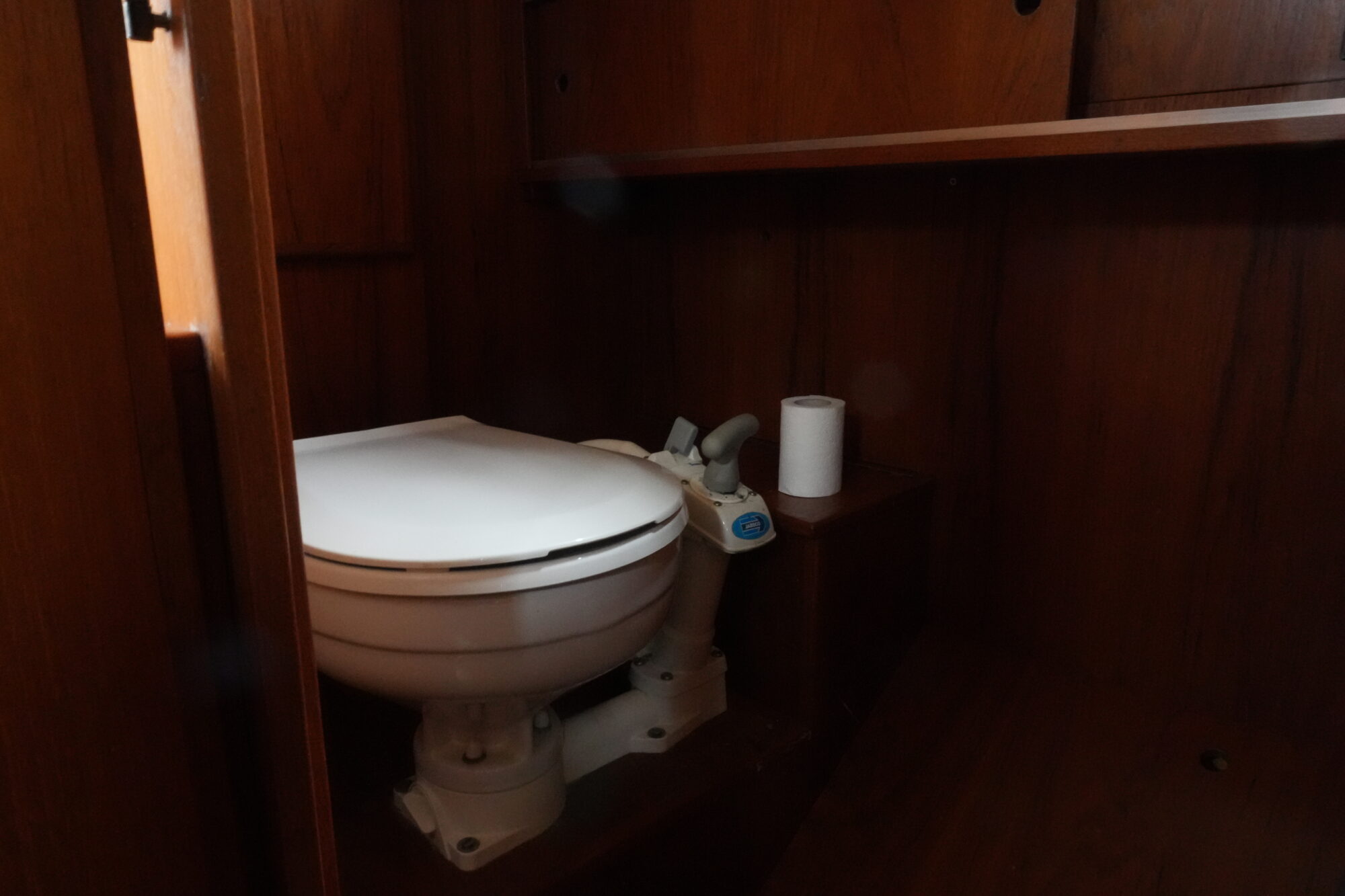 Island Plastics IP23