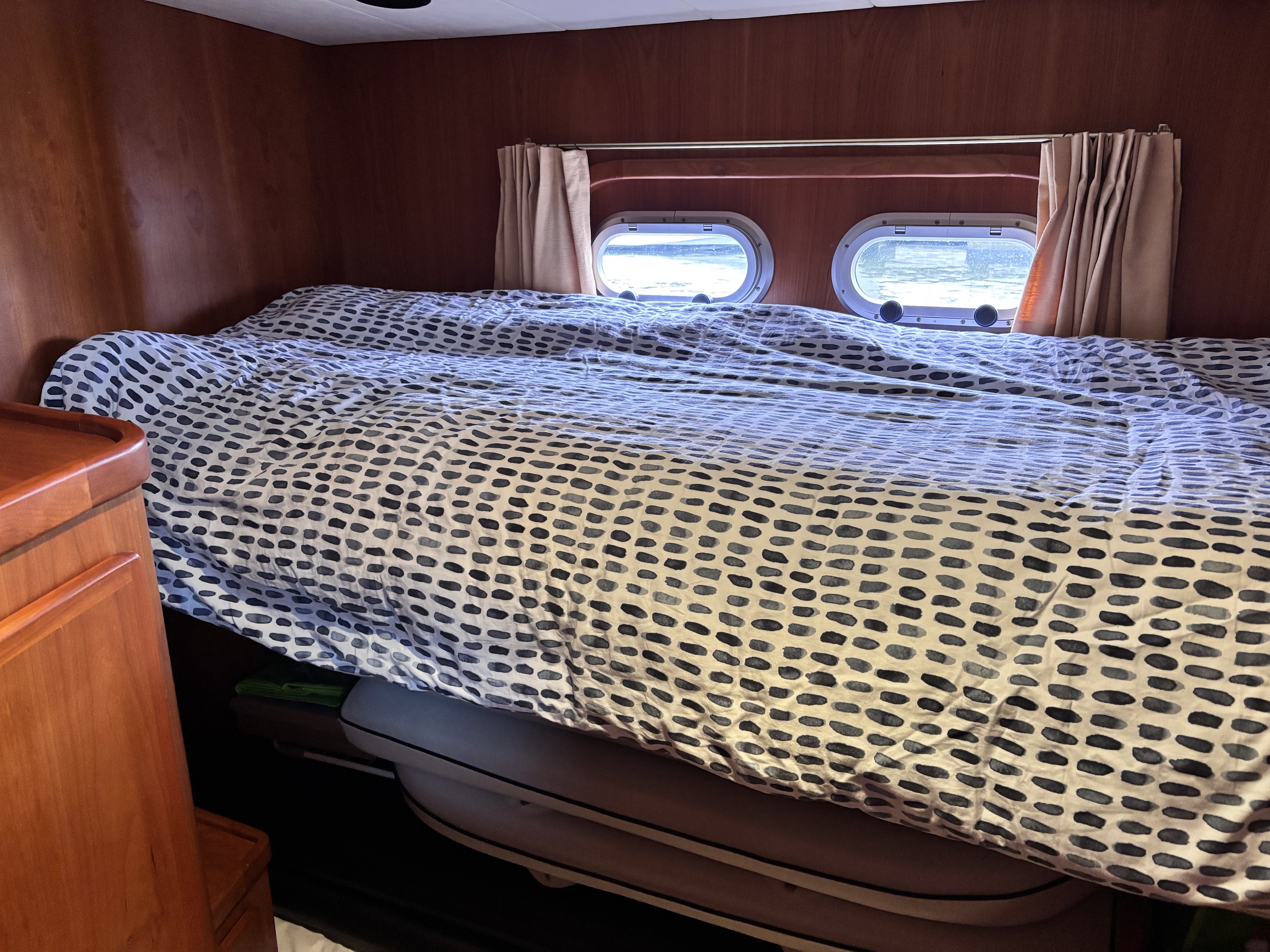 Pacific Allure 155 Stuurhuis