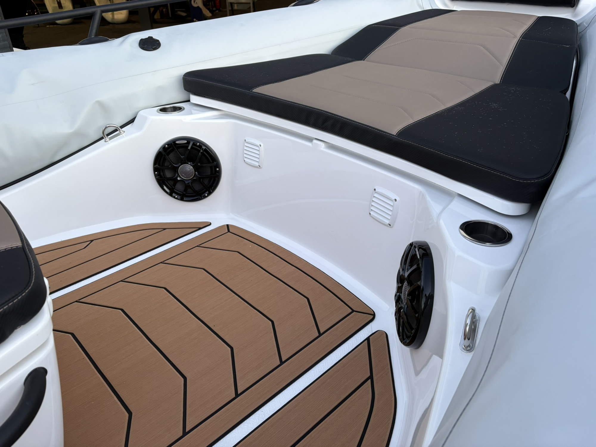 Grand Ribs Grand Golden Line G680 met Mercury 200 pk V8 op voorraad!