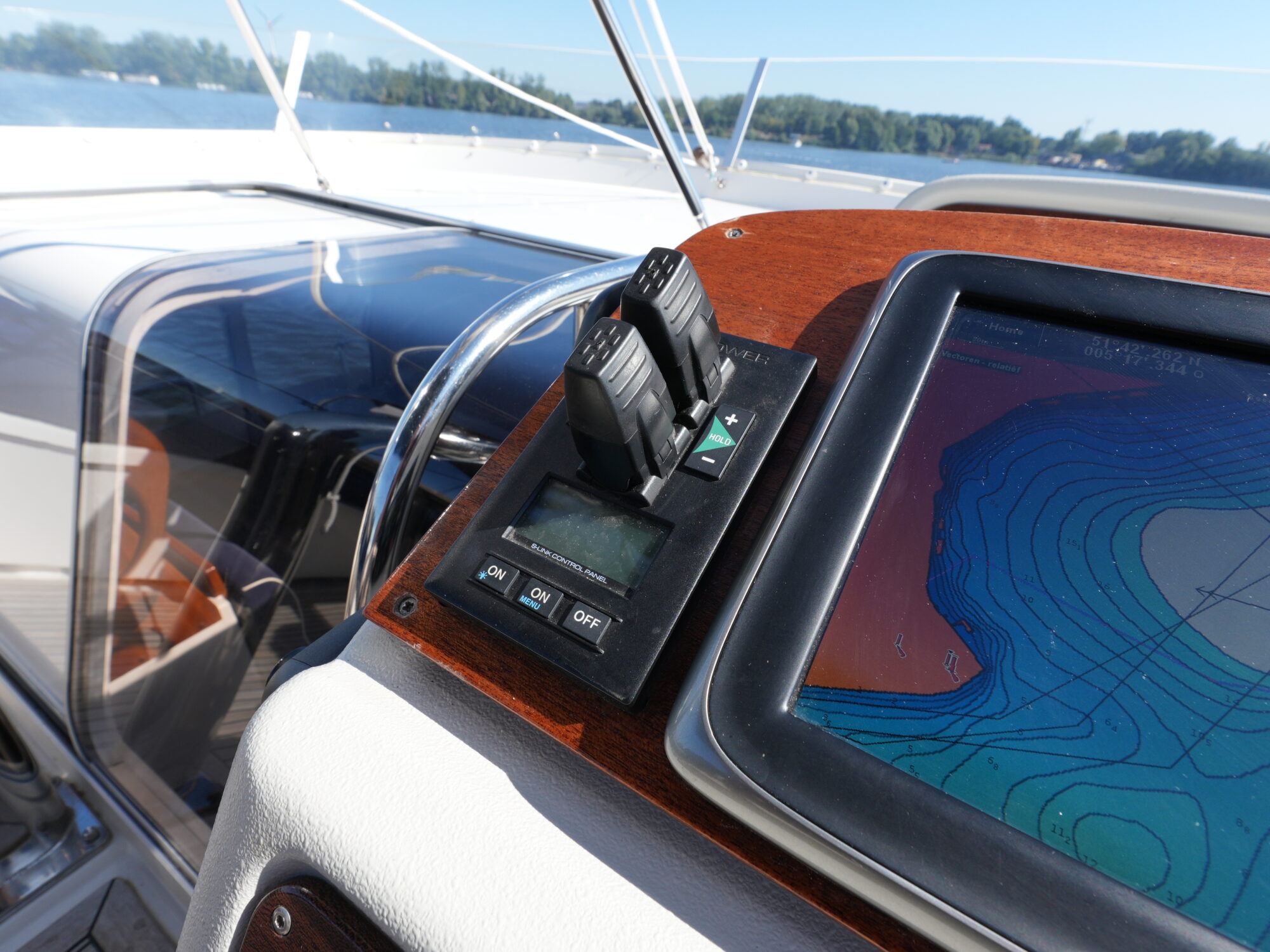 nimbus 380 Commander