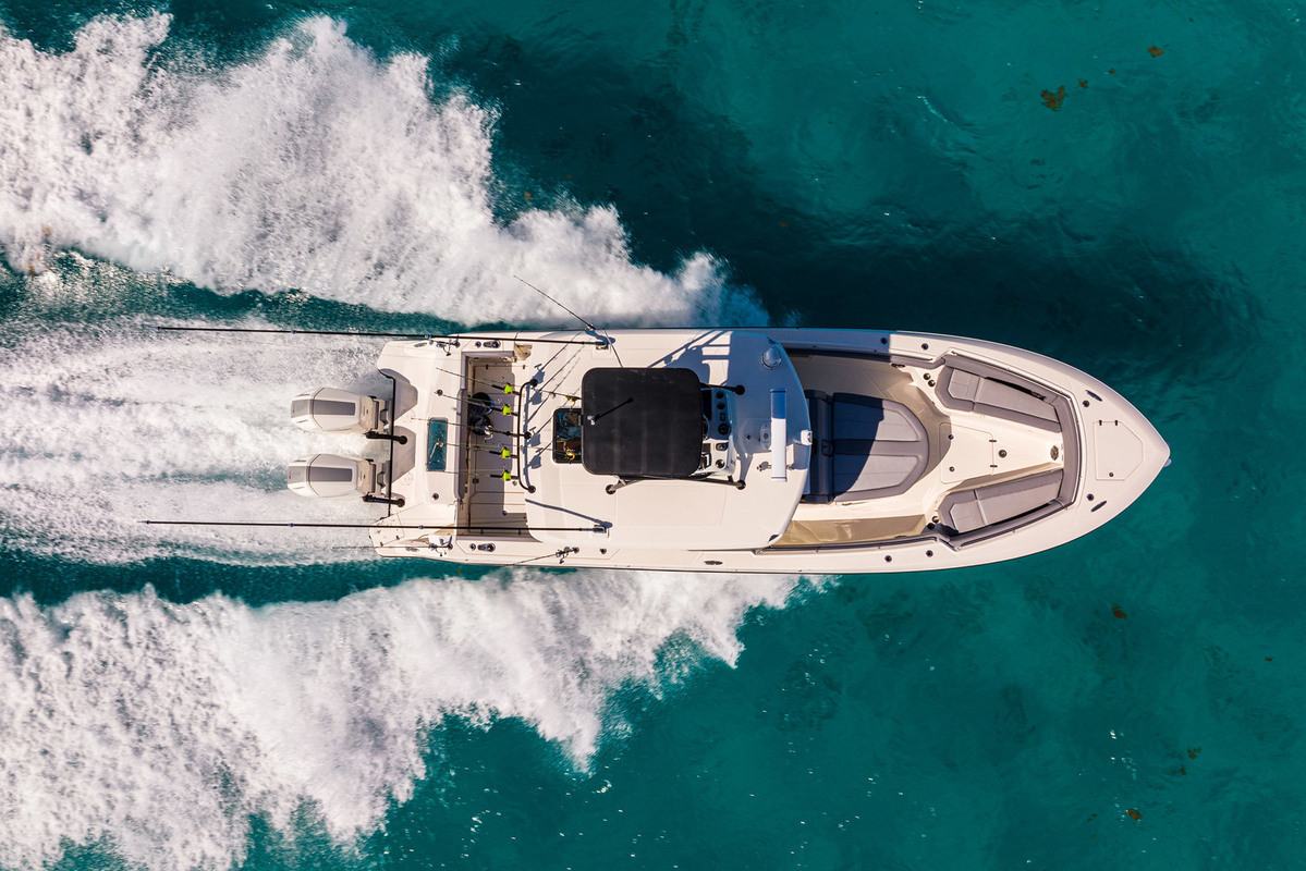 Boston Whaler 360 Outrage