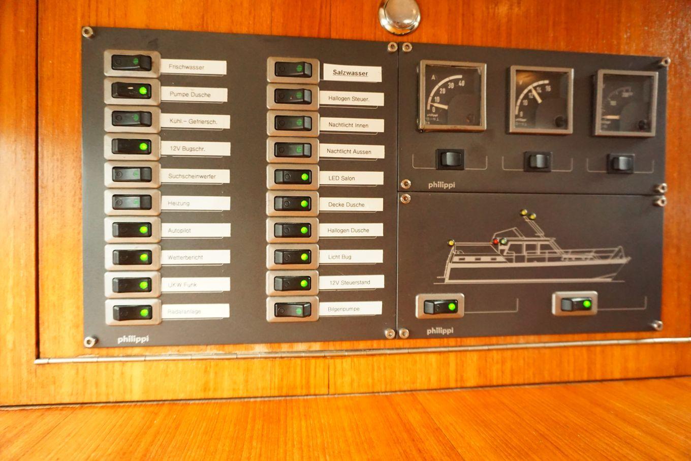 Motor Yacht Danish Rose Trimaran 14.30