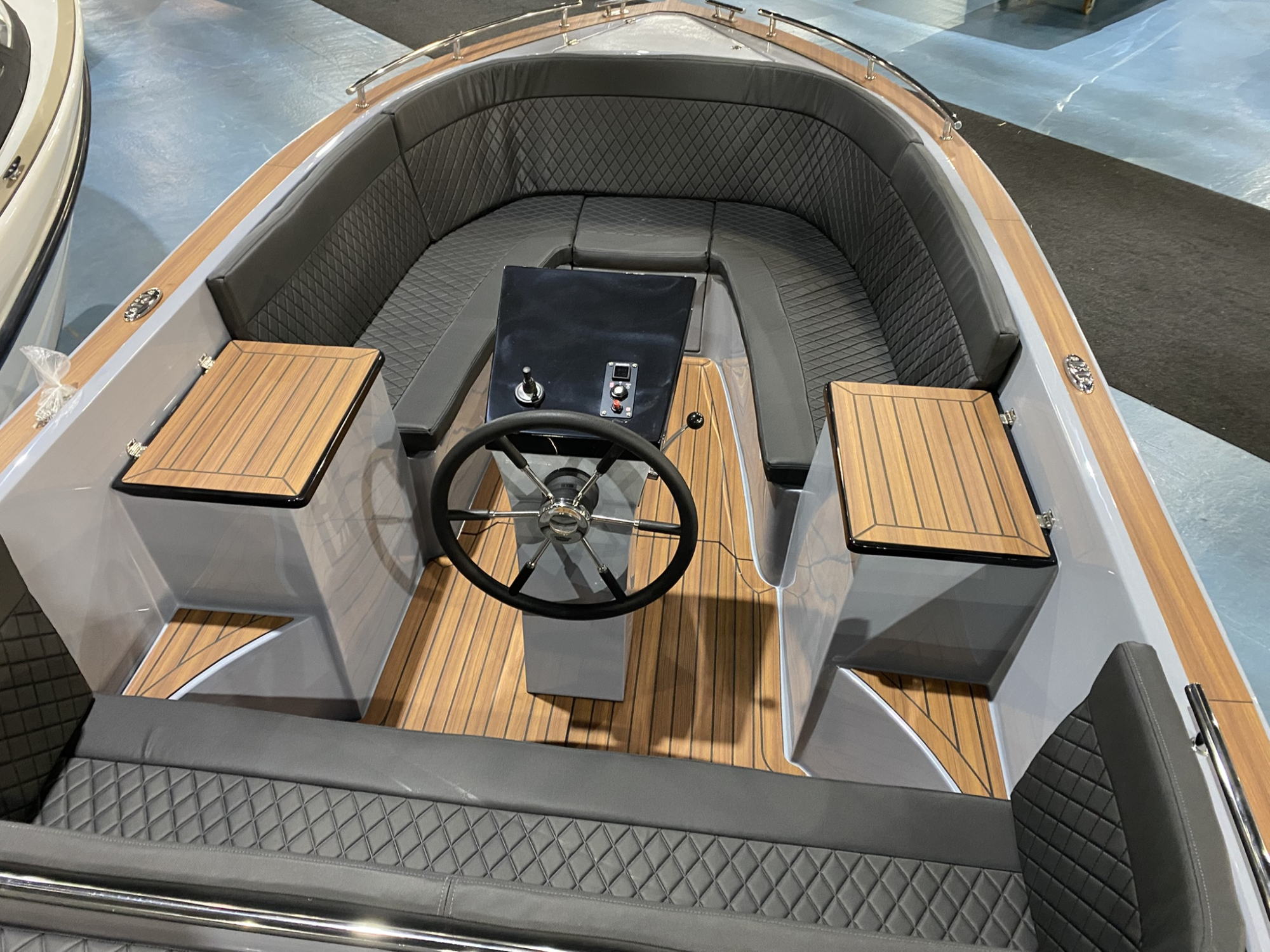 Maxima Boats 630 in Zilvergrijs (RAL7001) - op voorraad
