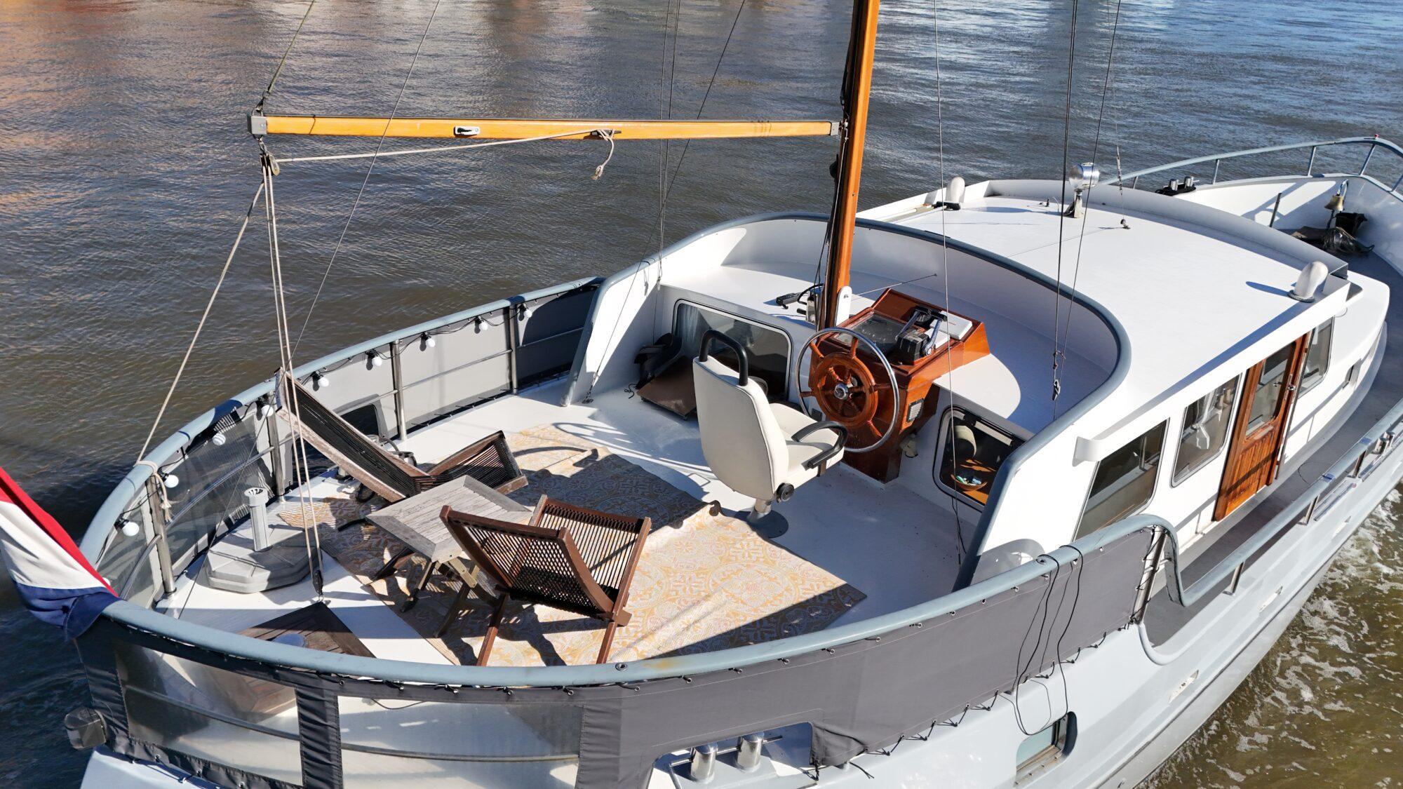 Pieter Beeldsnijder Pieter Beeldsnijder Rondspantkotter 12.85 AK