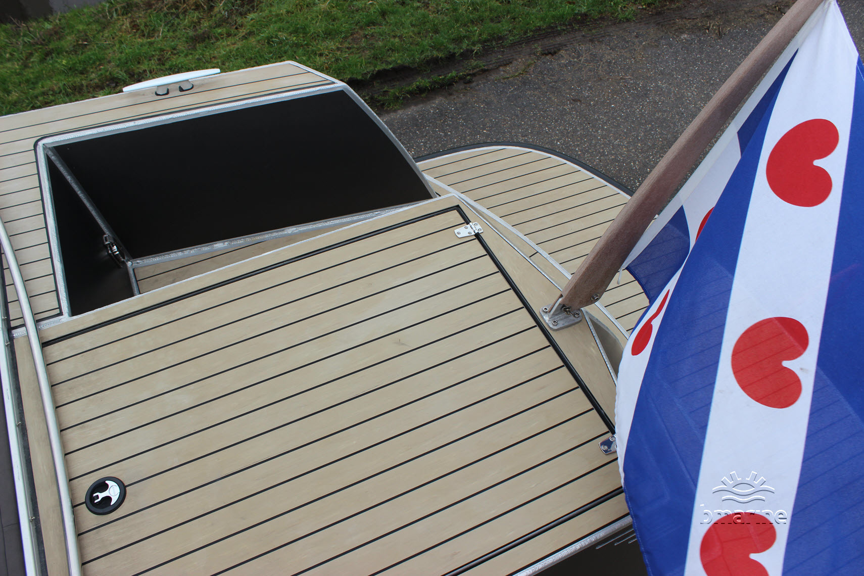 Van Vossen Tender Cabin 1000